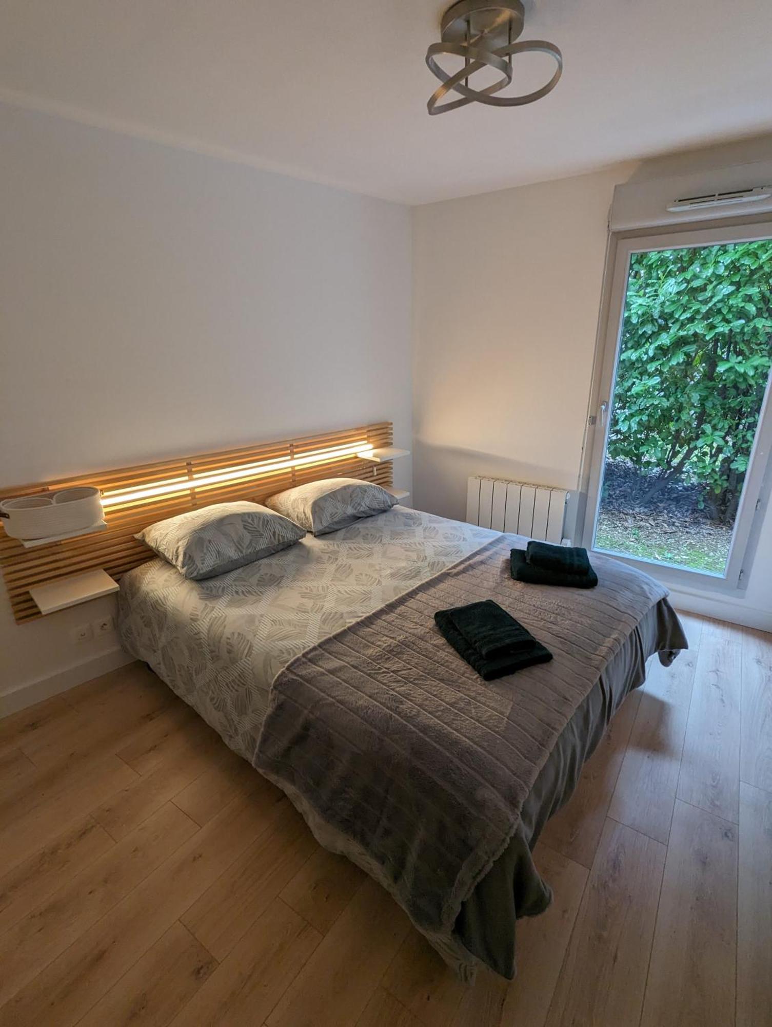 Comfort And Tranquility Near Lyon And Groupama Stadium, 4 Personnes Meyzieu ภายนอก รูปภาพ